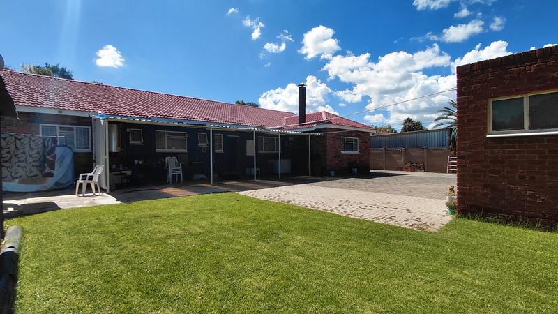 3 Bedroom Property for Sale in Langenhovenpark Free State